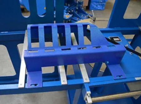 Приставной столик для пластиковых труб малого диаметра Приставной столик для пластиковых труб малого диаметра